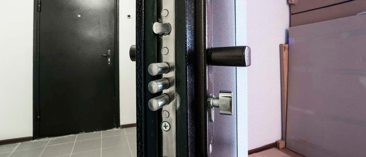 Diferencias entre una puerta blindada y una puerta acorazada