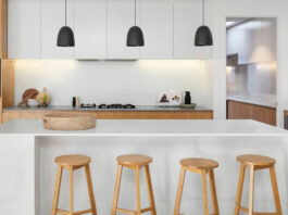 Parquet, porches y pérgolas: soluciones integrales en carpintería Parquet, porches y pérgolas: soluciones integrales en carpintería